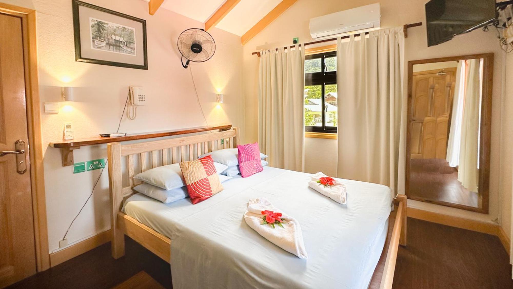 Bwaver Cottage La Digue Exterior photo
